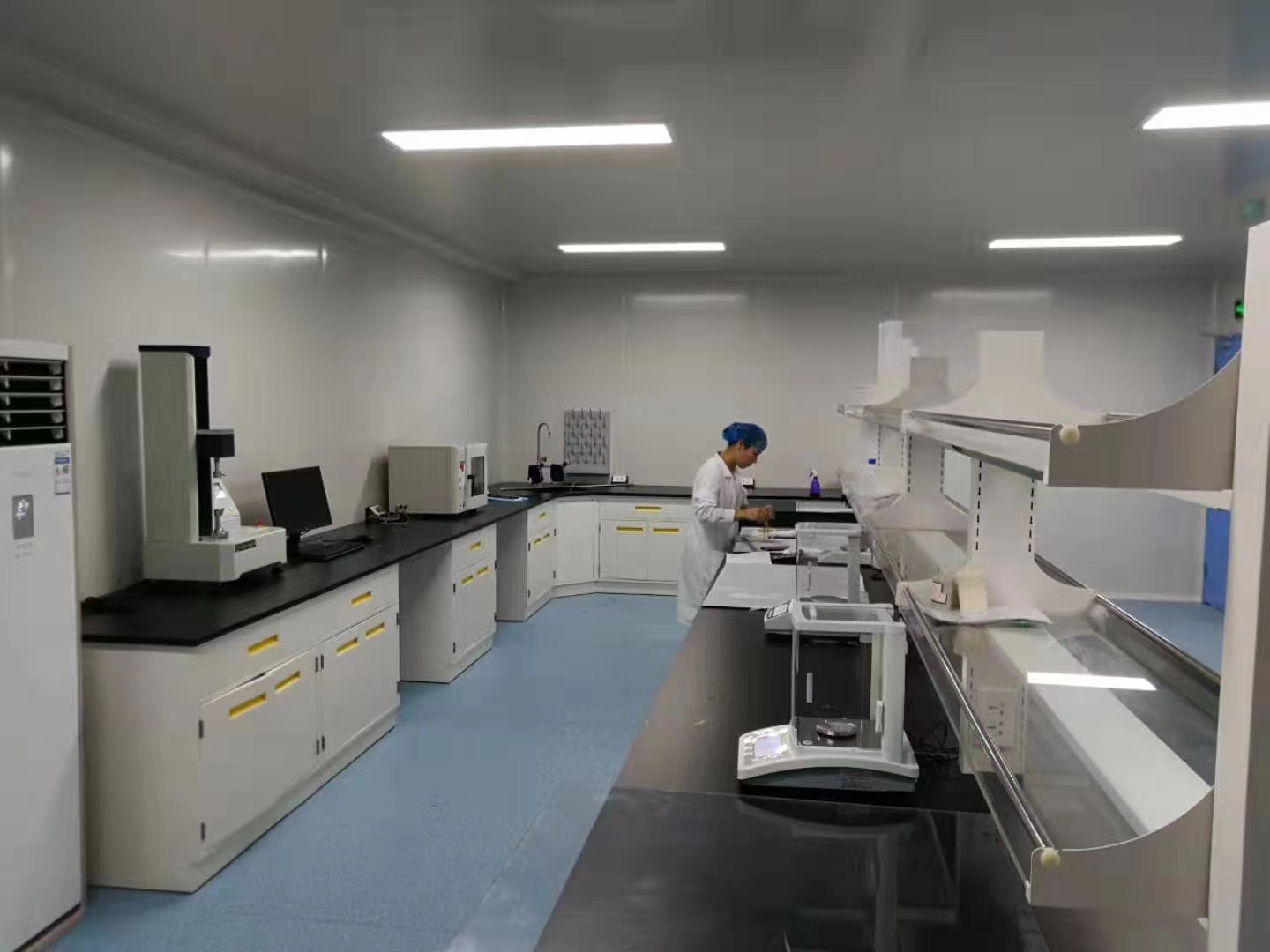 德利斯研发与检测实验室
