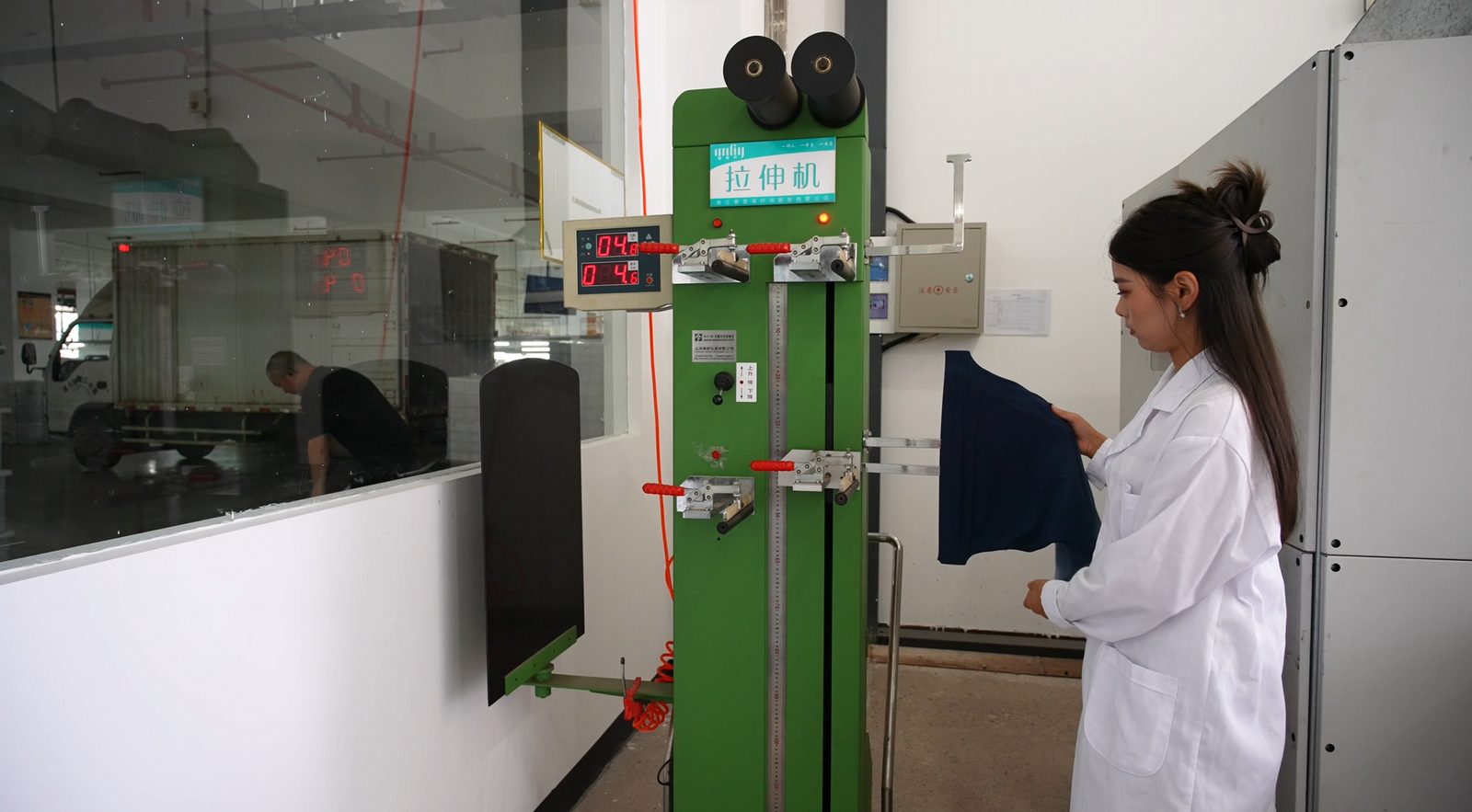 Dailys in-house testing laboratory for hygiene products